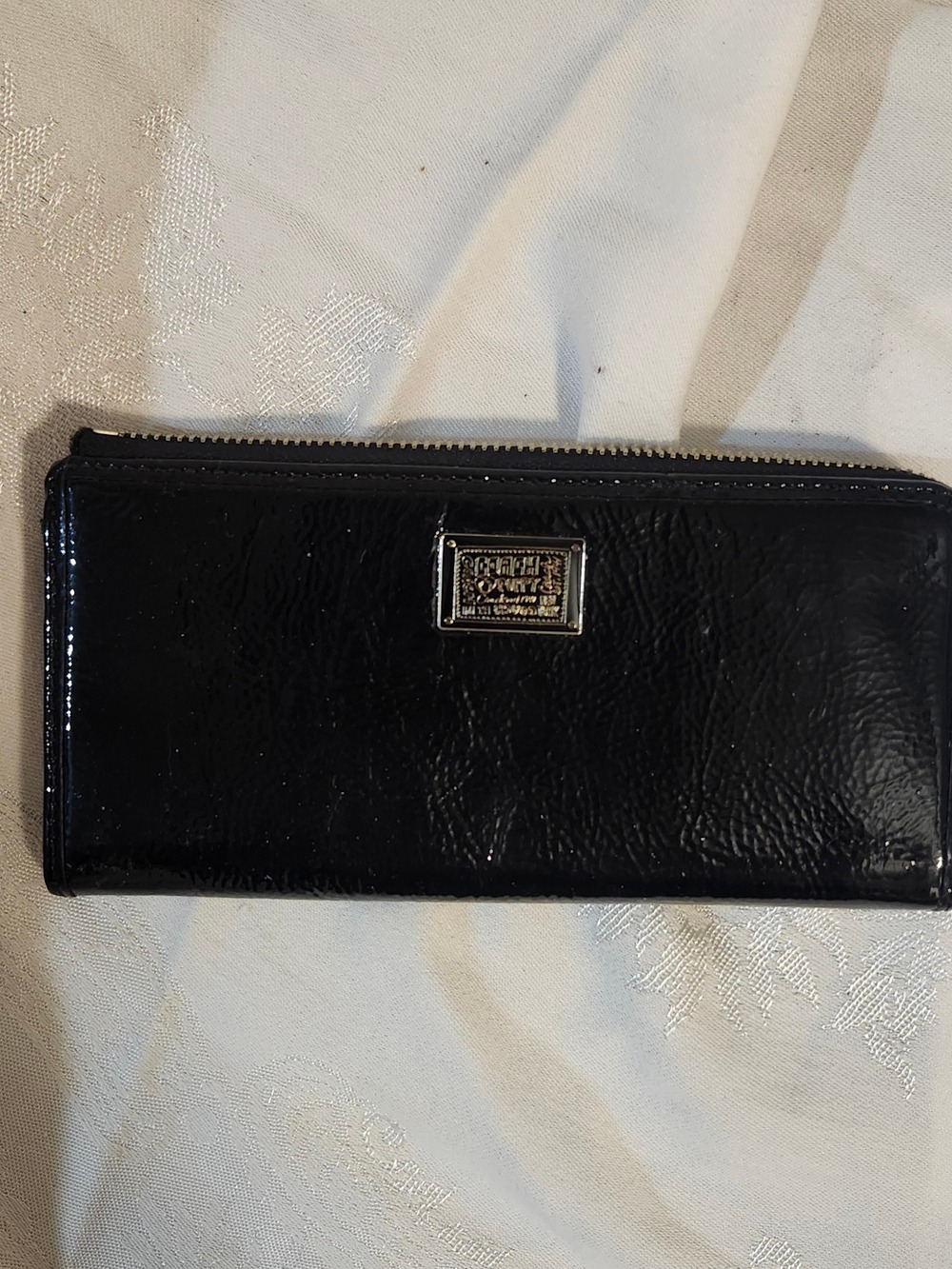 Coach Poppy Black Patent Leather Zip Wallet with Metal Logo Plate